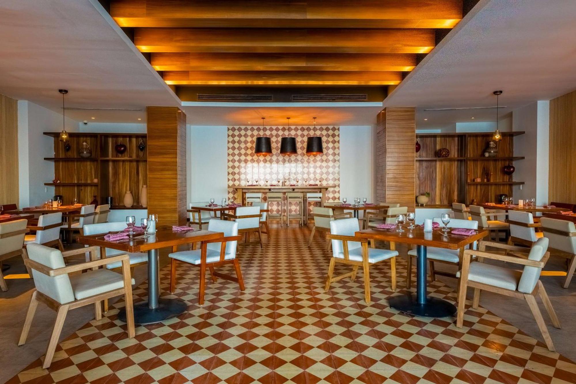Hilton Vallarta Riviera All-Inclusive Resort,Puerto Vallarta (Adults Only) Exterior photo